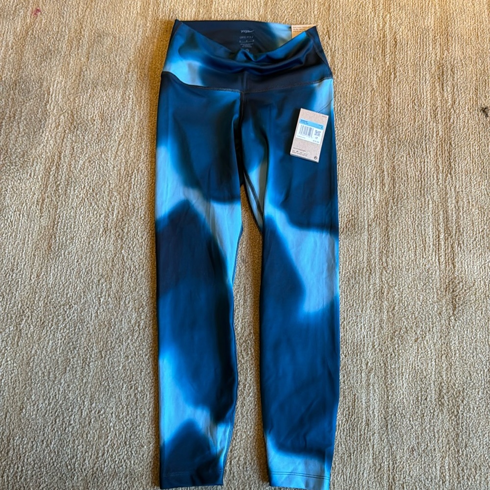 Brand New with tags Nike Yoga pants